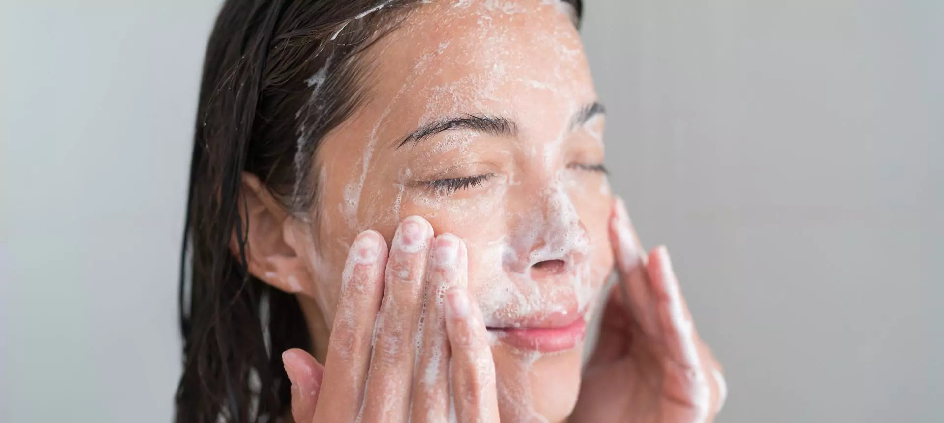 Ansiktsrens  – Skånsom og effektiv rengjøring for sunn hud
